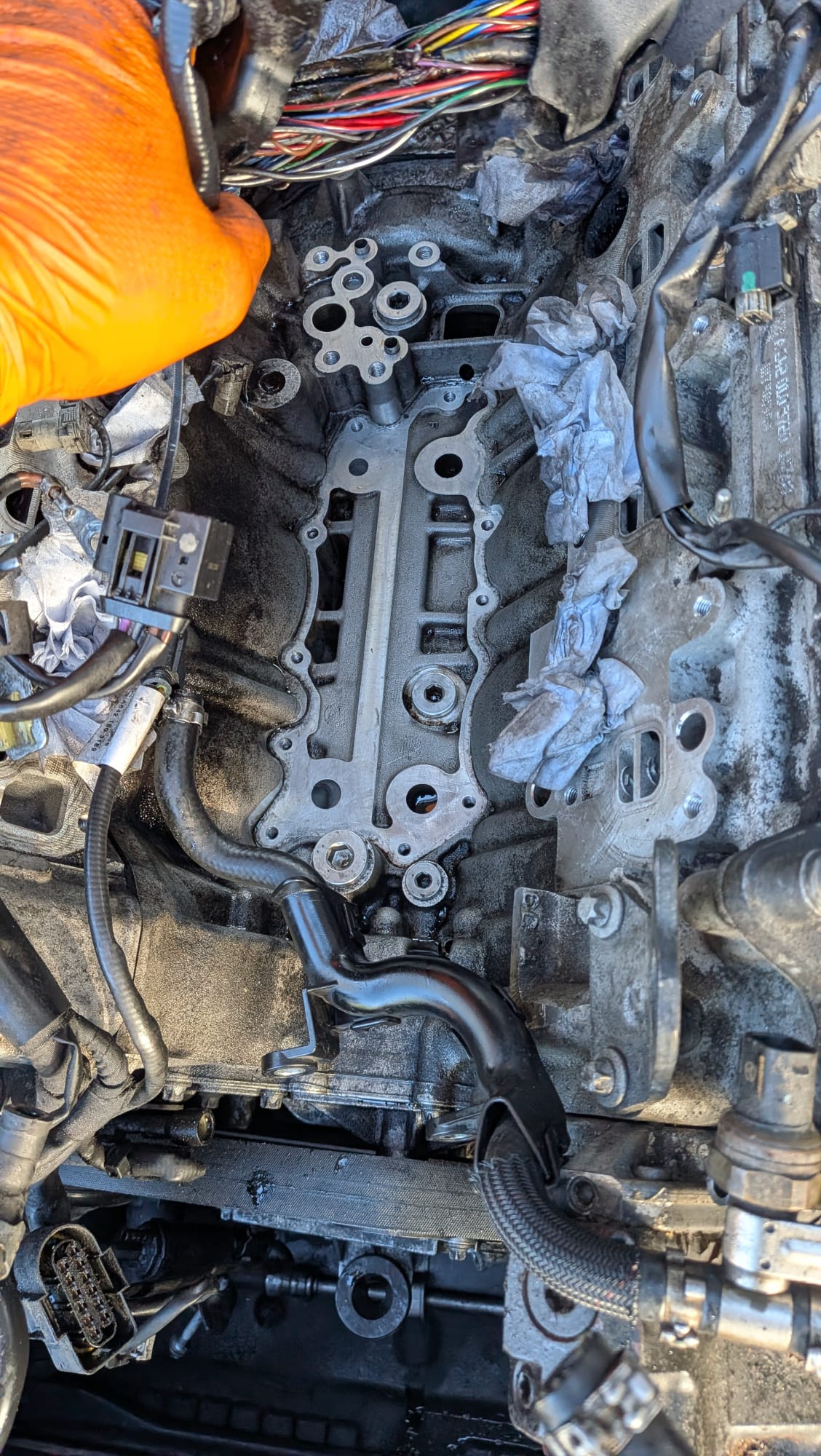 Head gasket replacement block sealed